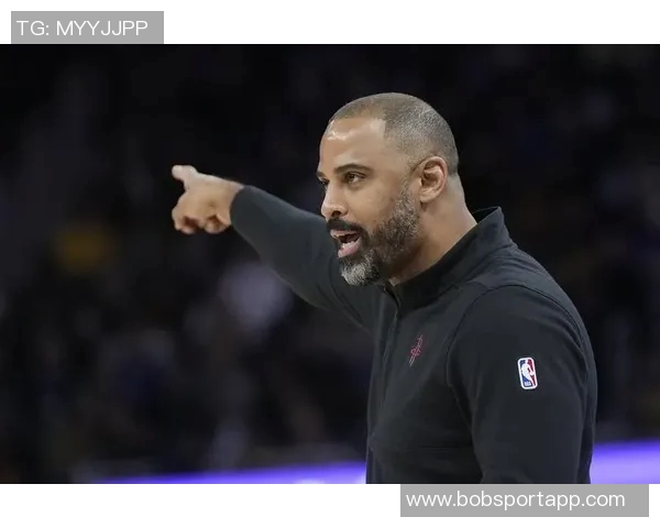 乌度卡坦言防守失误未能有效应对乔治与马卡的身体对抗挑战