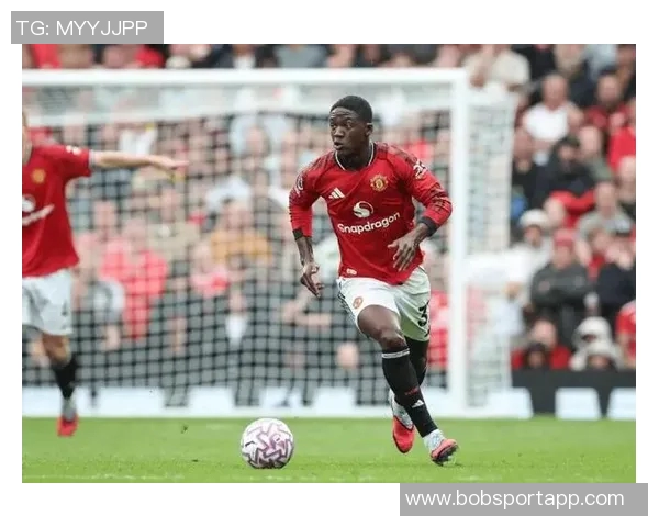 那不勒斯与梅努经纪人洽谈租借事宜梅努尚未做出最终决定