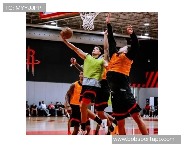 谢泼德谈信任对投篮决策的积极影响与自信心提升 谢泼德谈信任对投篮决策的积极影响与自信心提升