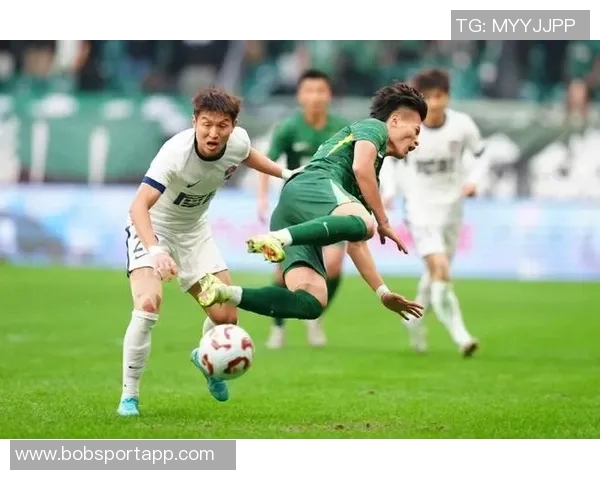 中超联赛第30轮北京国安主场大胜梅州客家展现强劲实力