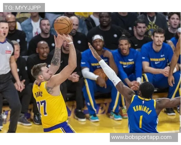 瘦身东契奇重返巅峰独行侠防守豪赌却遭遇进攻危机