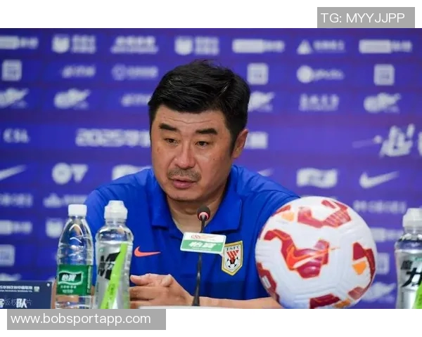 泰山队新任主帅韩鹏带队集结冬训计划定于明年1月3日启程海口 泰山队新任主帅韩鹏带队集结冬训计划定于明年1月3日启程海口