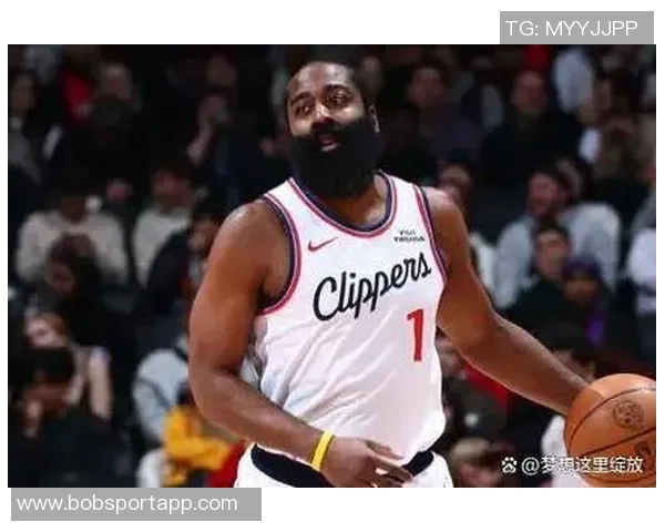 哈登快船生涯第八场比赛斩获30分10助攻创队史第二佳绩仅次于保罗