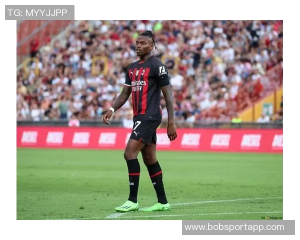 莱奥提前回归米兰积极训练全力争取重返首发阵容